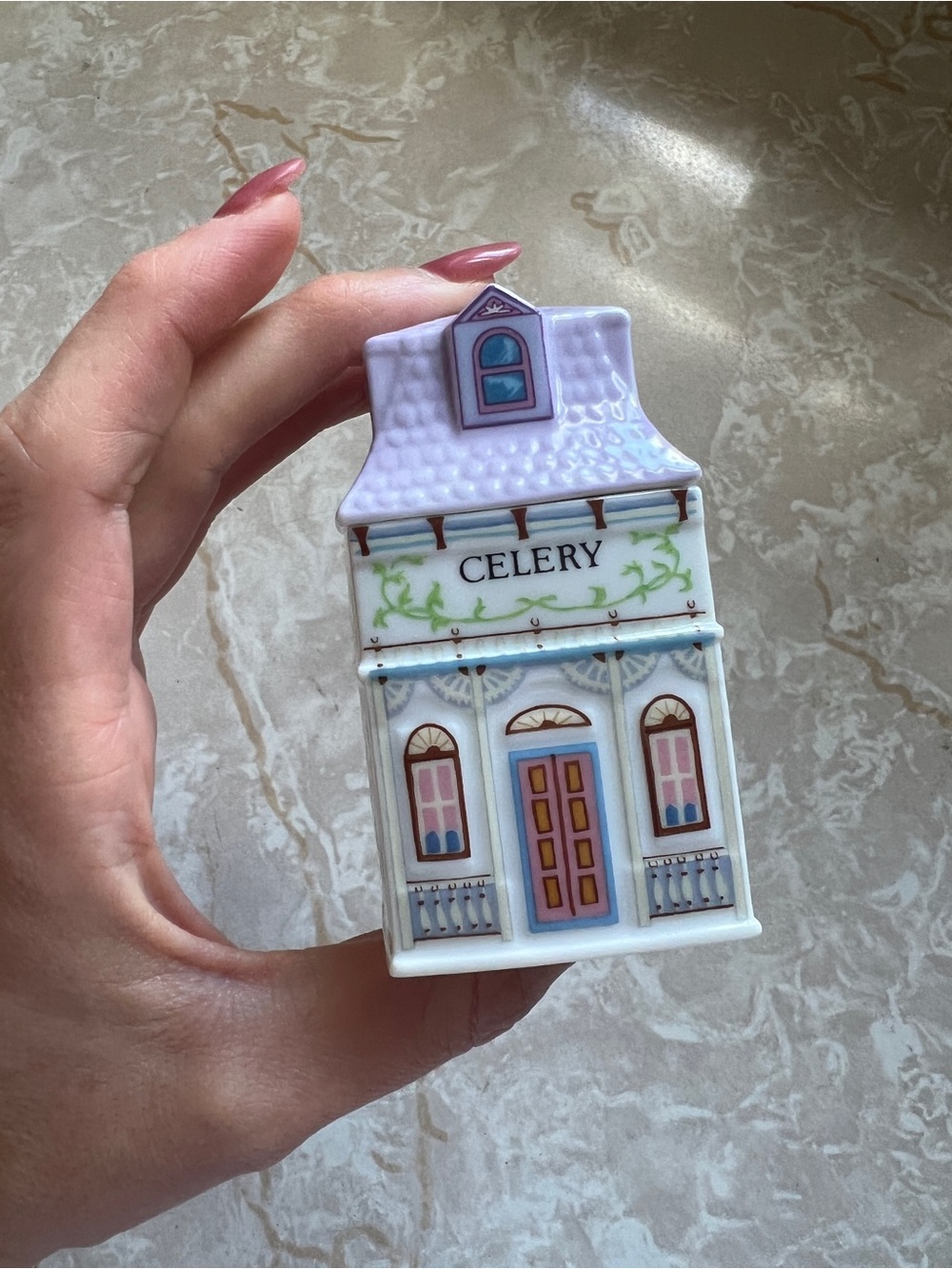 Lenox spice village 1998